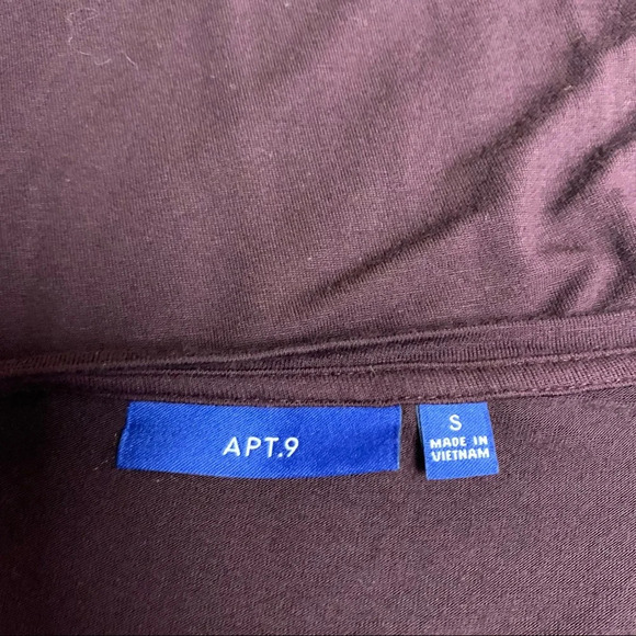 Apt 9 glitzy top size Small, eggplant color looks like 2 tops but only one - Picture 5 of 9